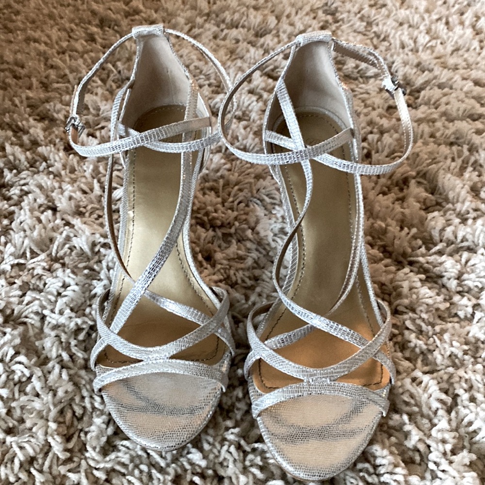 Belle Badgley Mischka strappy wedge sandals. Beautiful silver texture. Size 9.